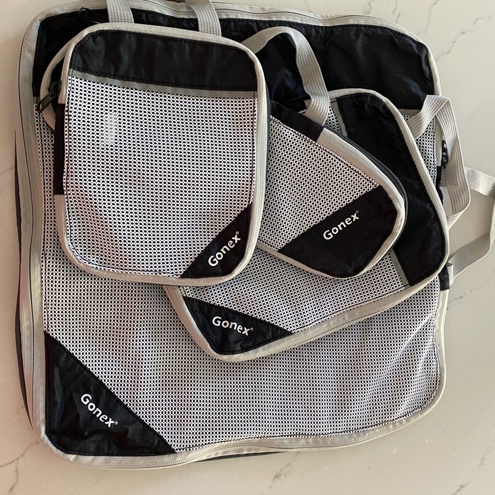 Gonex packing cubes - 4 + laundry bag - black